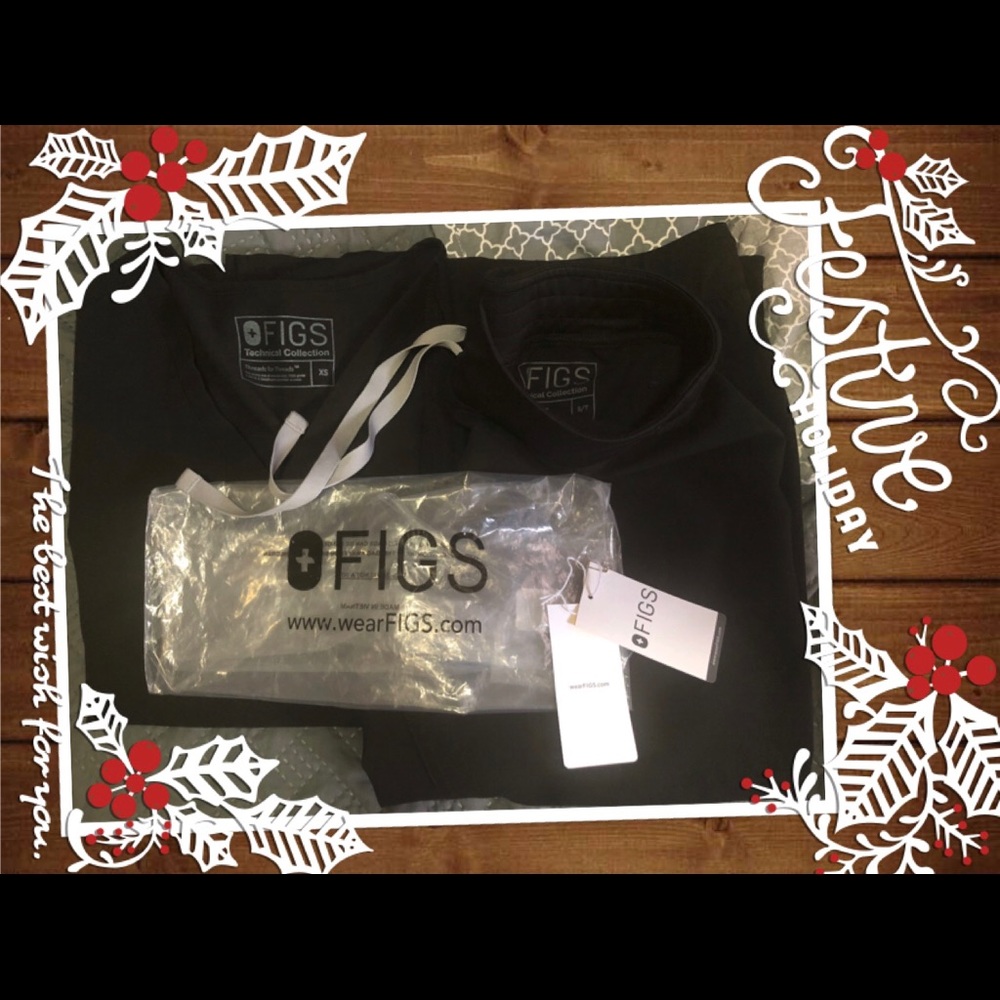 Figs Scrub Set (Black) in good condition.